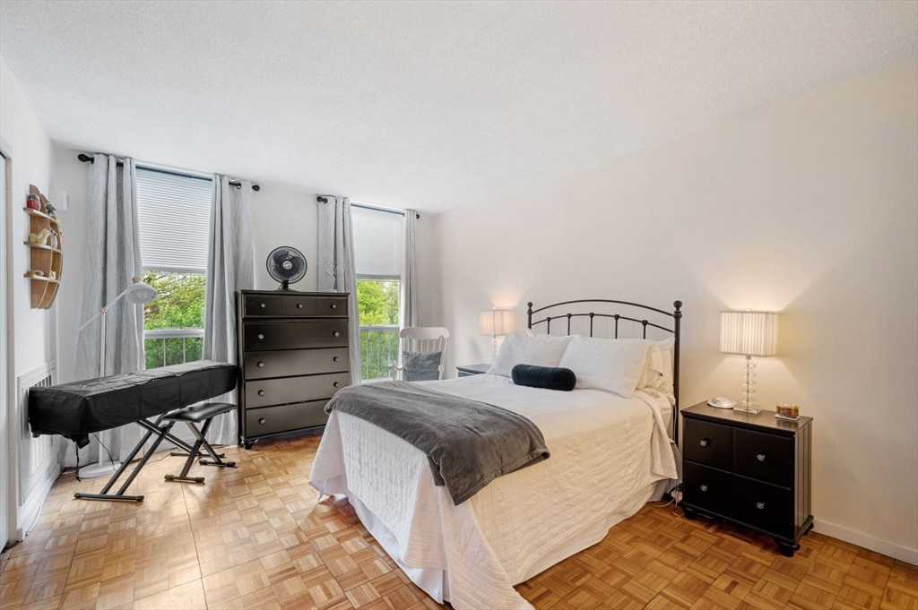 33 Pond Ave #409, Brookline, MA Photo #14