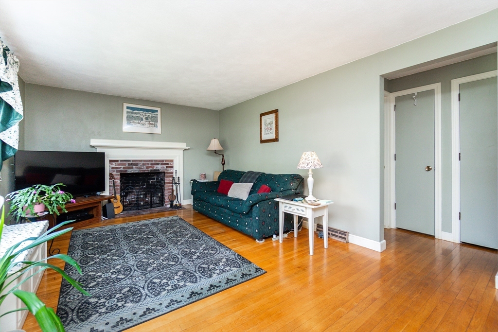 16 Birch Road