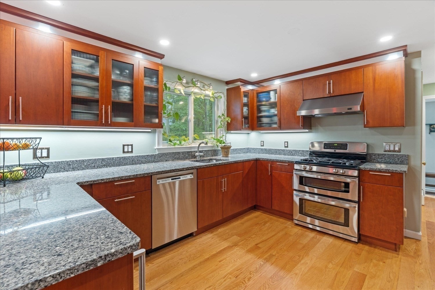 32 Maple St, Norfolk, MA, 32 Maple St, Norfolk, MA Photo #6