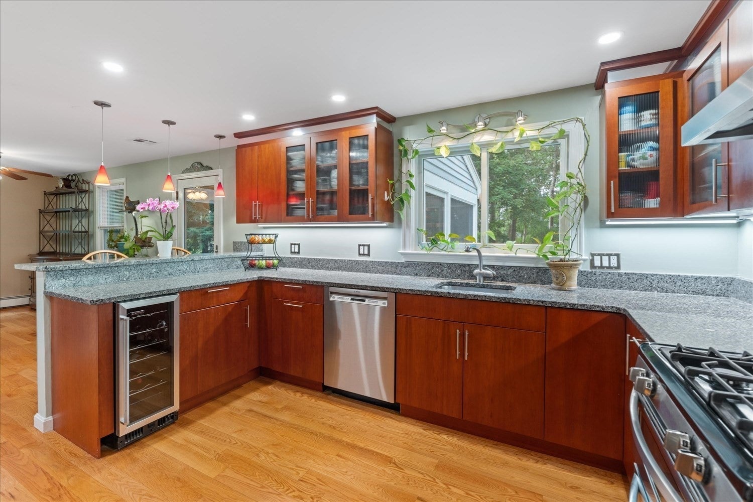 32 Maple St, Norfolk, MA, 32 Maple St, Norfolk, MA Photo #2