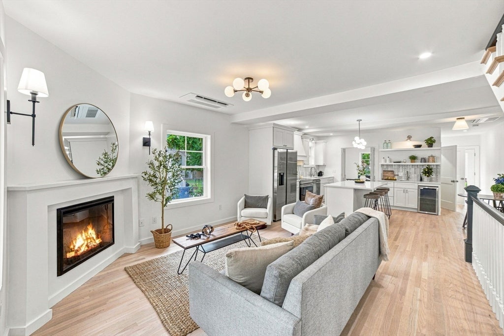 18 Jefferson Rd #A, Wakefield, MA, 18 Jefferson Rd #A, Wakefield, MA Photo #3