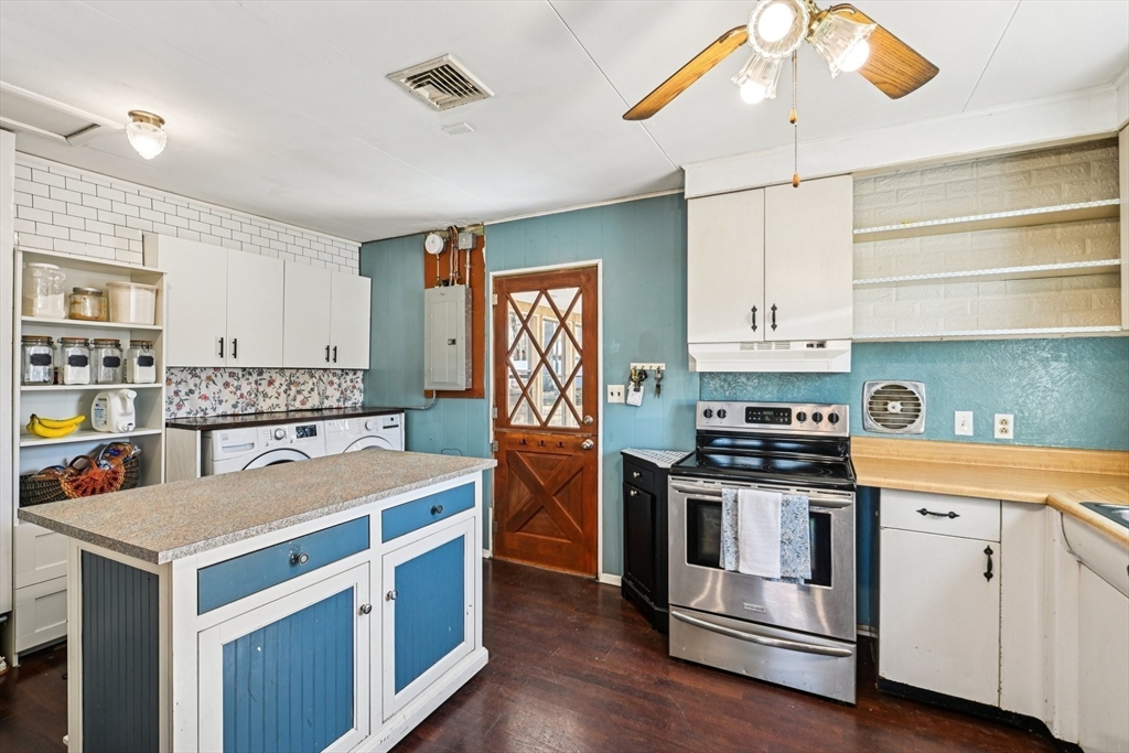 5 Crestwood Ave, Plainville, MA Photo #6