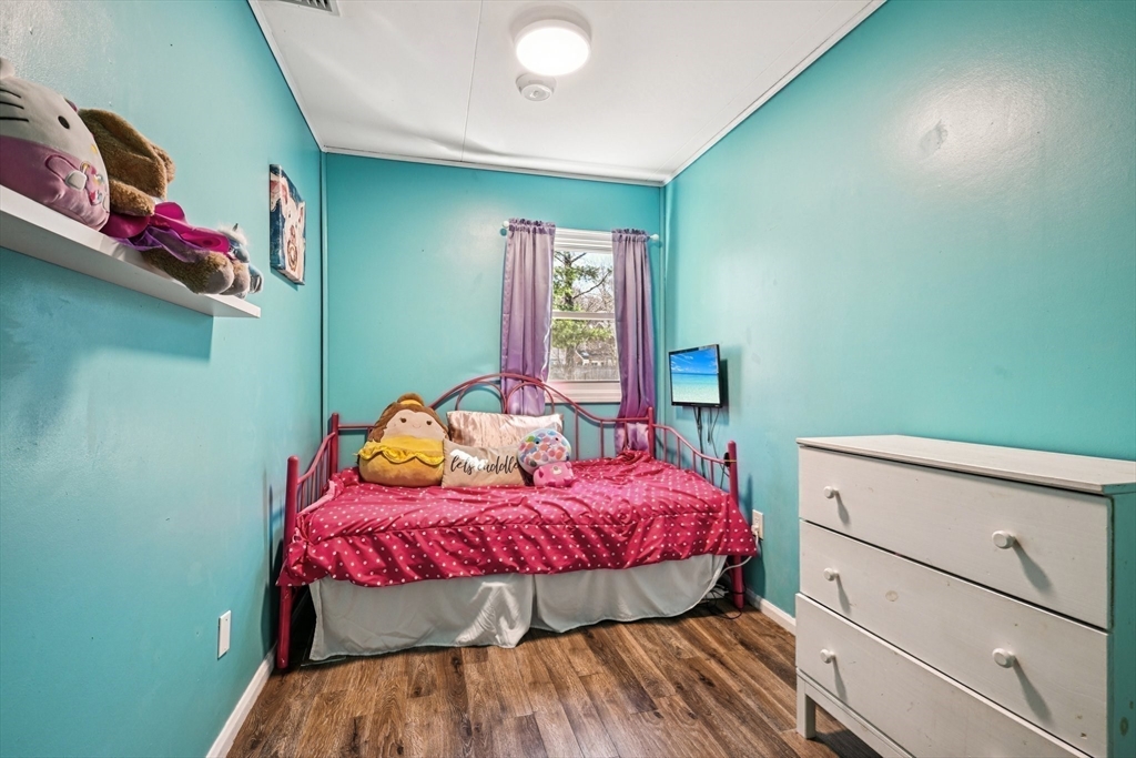 5 Crestwood Ave, Plainville, MA Photo #16