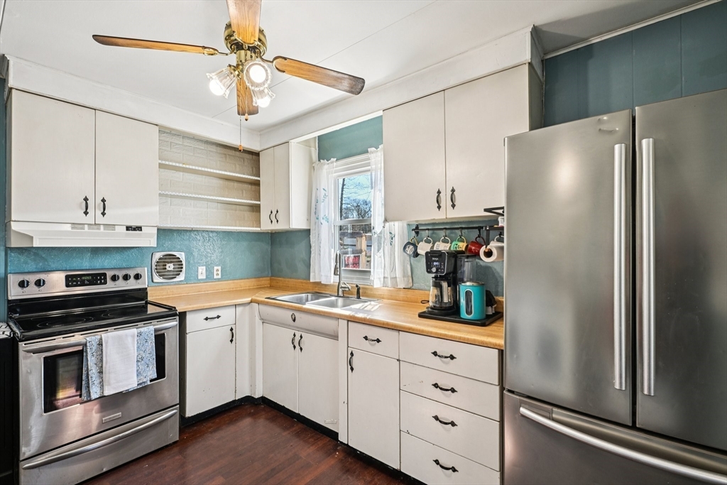 5 Crestwood Ave, Plainville, MA Photo #3