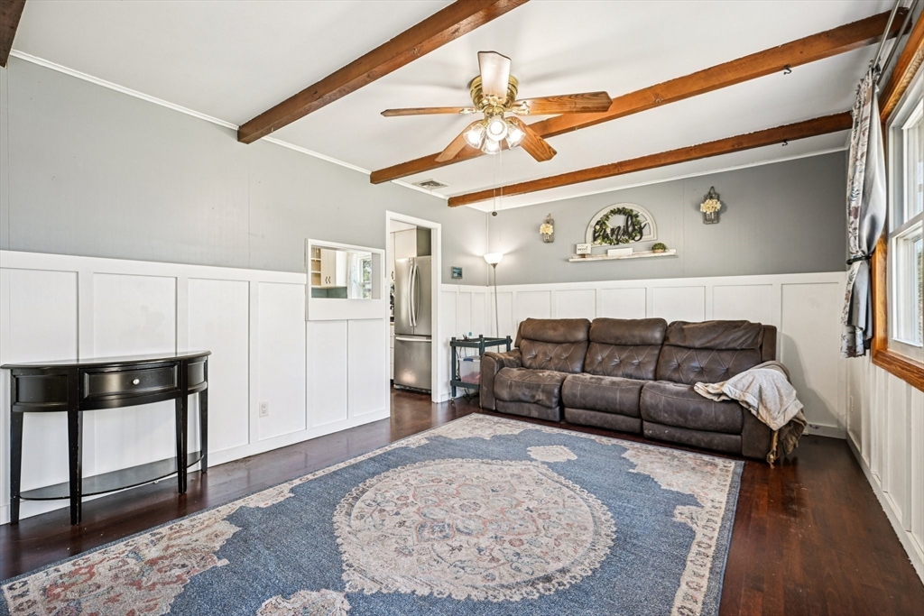 5 Crestwood Ave, Plainville, MA Photo #7