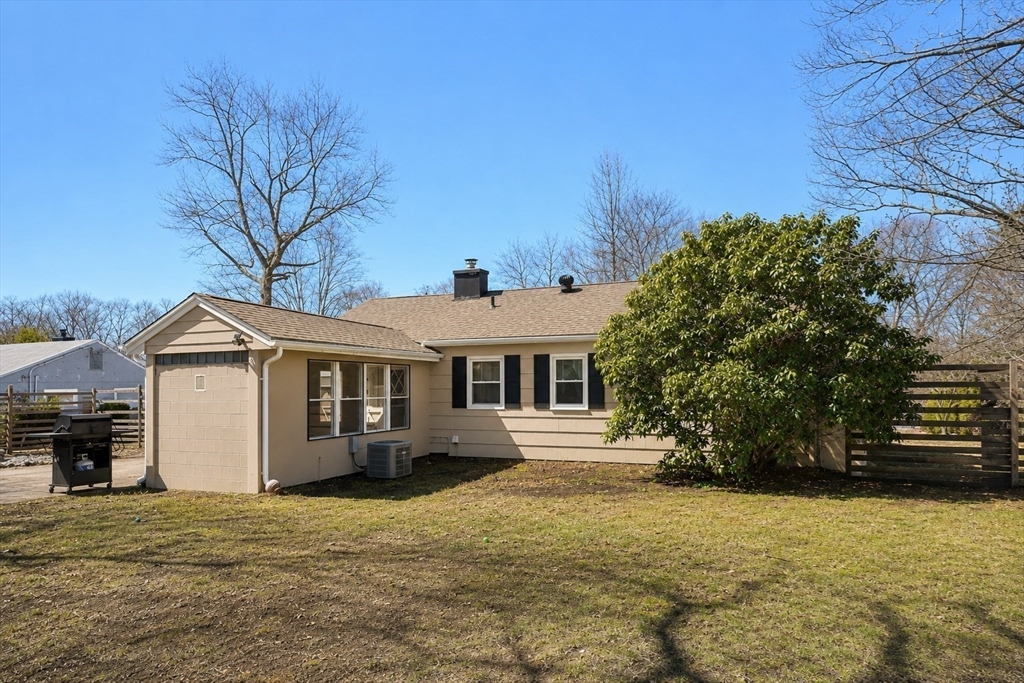 5 Crestwood Ave, Plainville, MA Photo #25