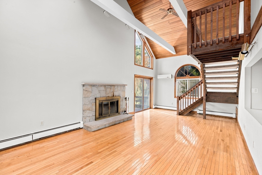 52 Wainwright Ave