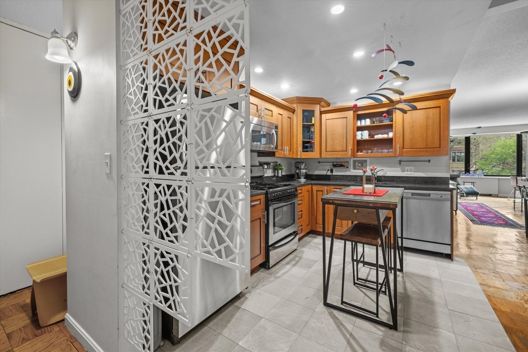 65 East India Row 3G, Boston MA 02110