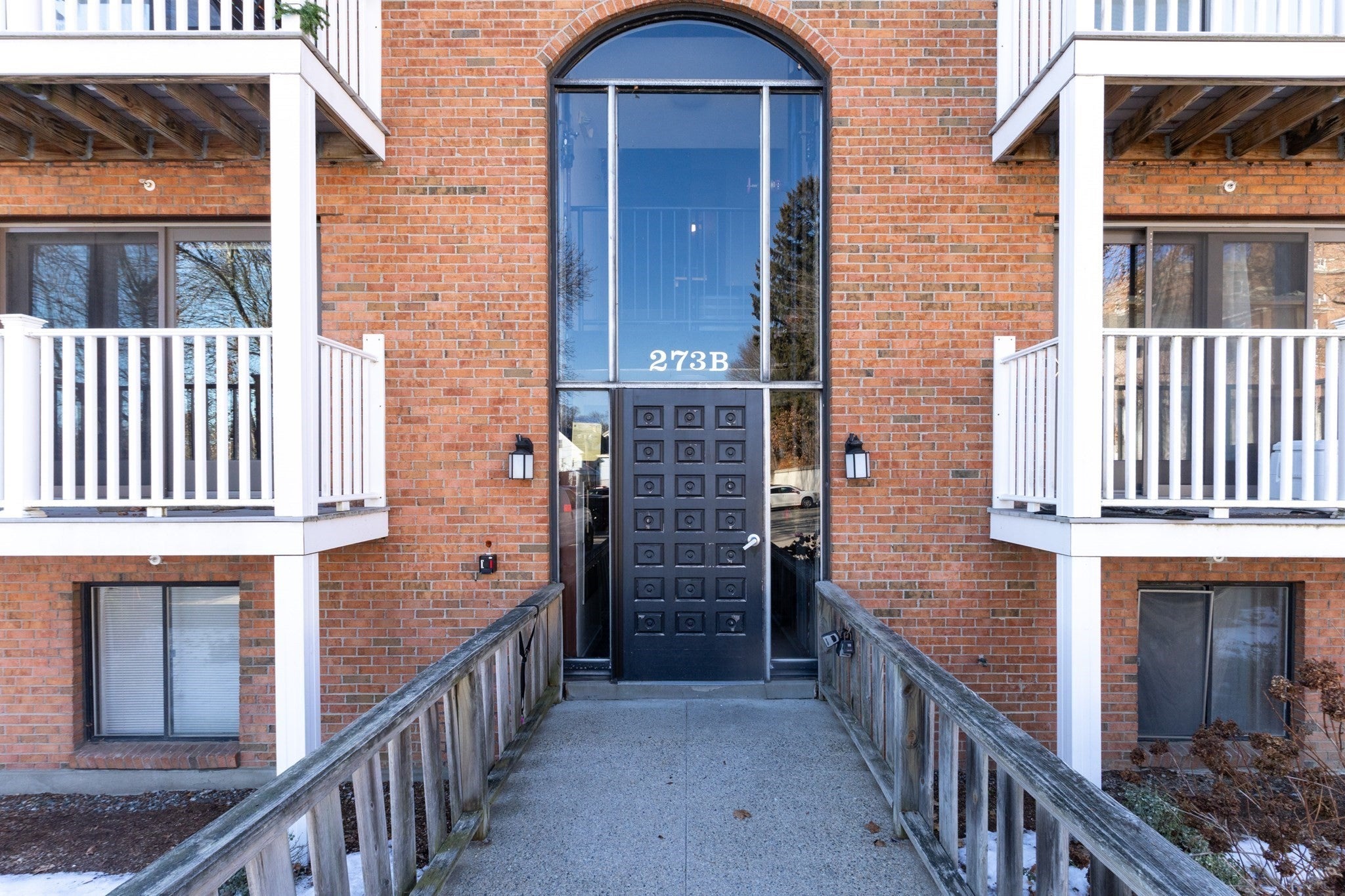 273 West Main St