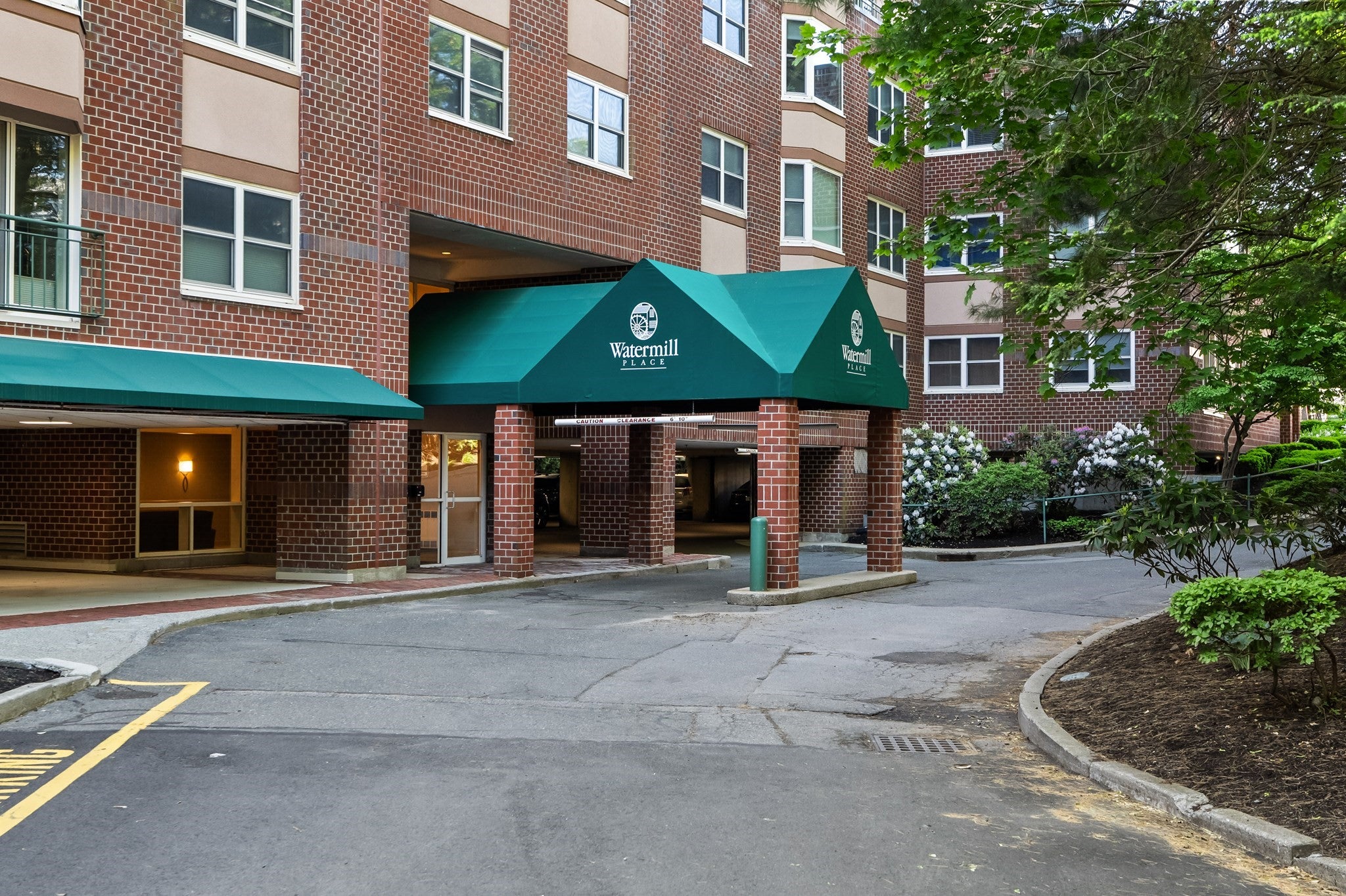 1 Watermill Pl 121