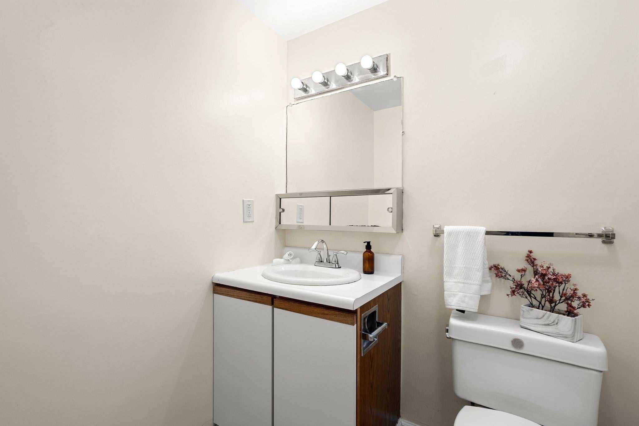 1 Watermill Pl #121, Arlington, MA, 1 Watermill Pl #121, Arlington, MA Photo #28