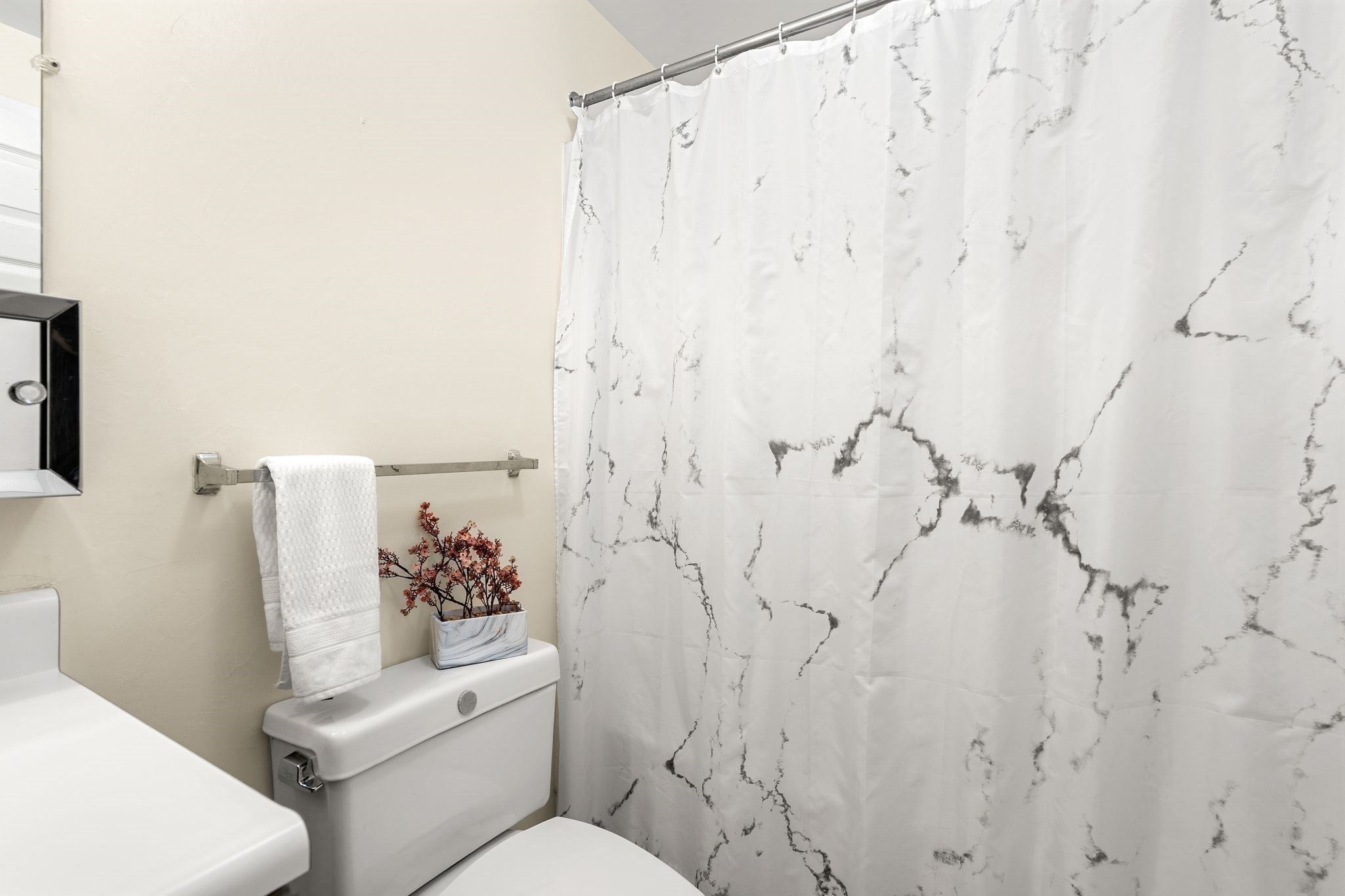 1 Watermill Pl #121, Arlington, MA, 1 Watermill Pl #121, Arlington, MA Photo #25