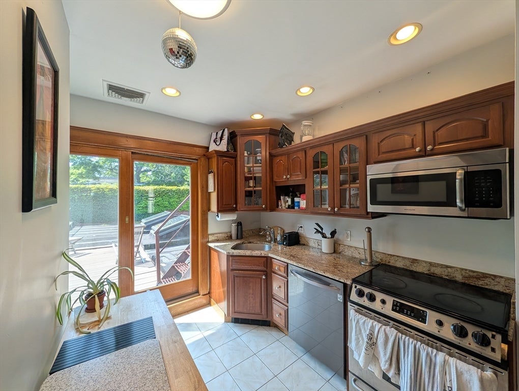 527 East 3rd ST #2, Boston, MA, 527 East 3rd ST #2, Boston, MA Photo #1