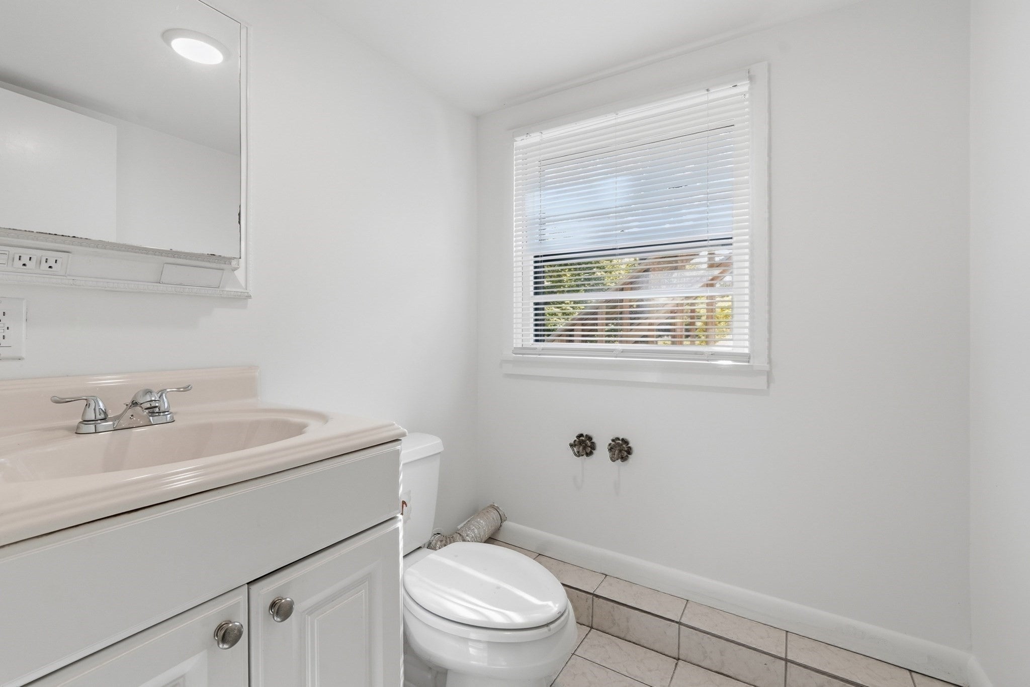 4 Angelica Dr, Framingham, MA Photo #31