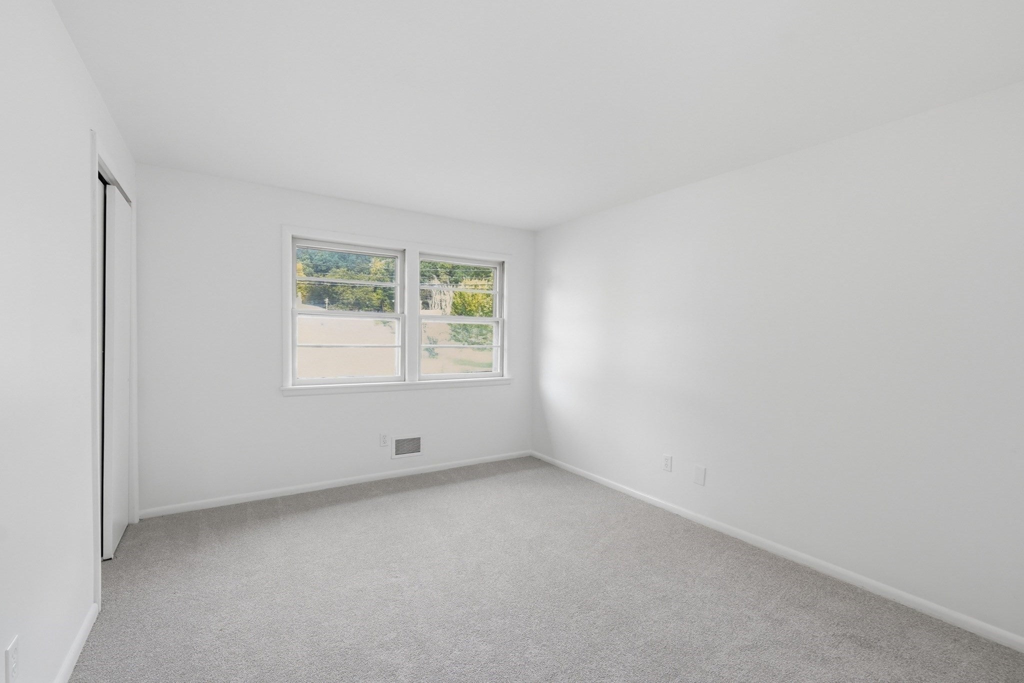 4 Angelica Dr, Framingham, MA Photo #20