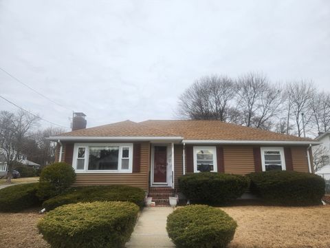 Photo of 15 York Ter, Lynn, MA 01904 (MLS # 73489821)