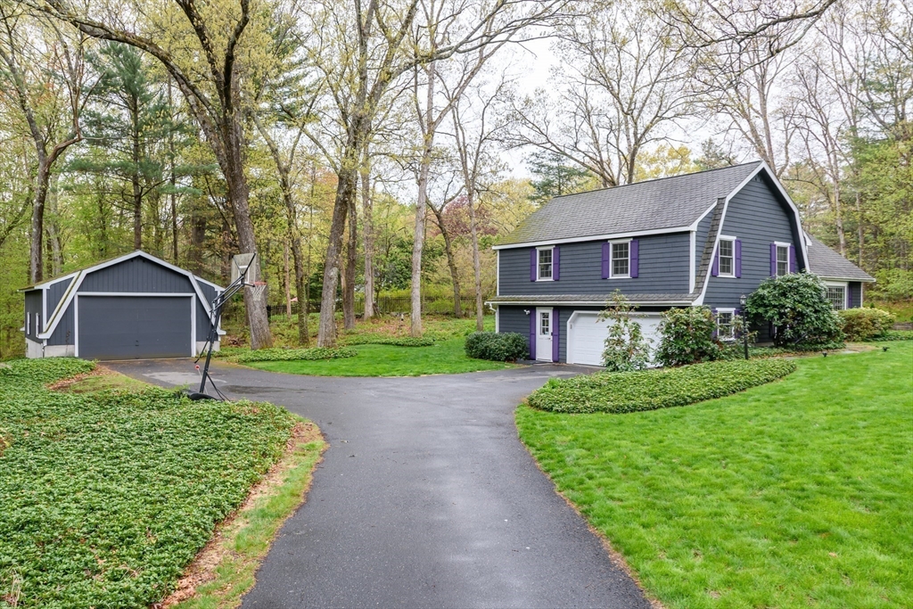 5 Wayland Hills Rd