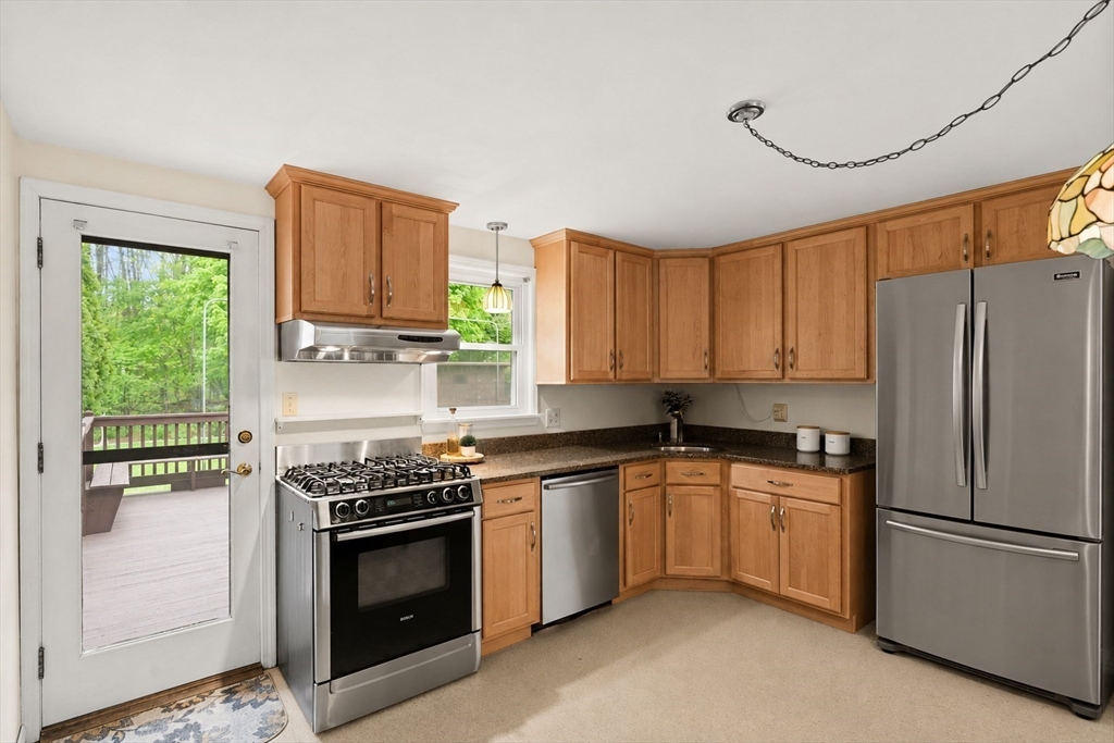 20 Euclid Rd, Tewksbury, MA, 20 Euclid Rd, Tewksbury, MA Photo #6