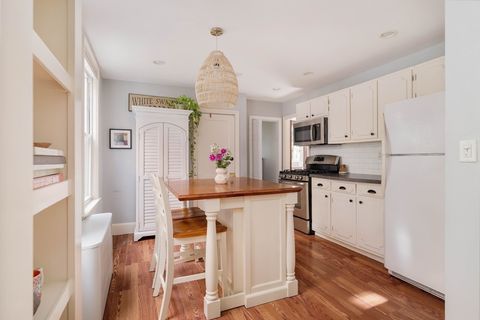 250 Poplar St 1 Boston MA 02131