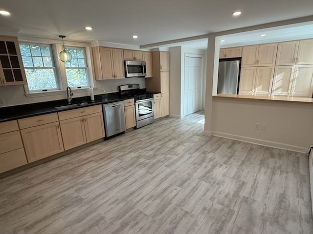 10 River Street 1