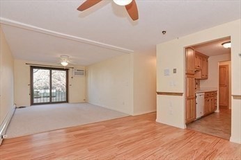 Franklin, Massachusetts 02038, United States, 2 Bedrooms Bedrooms, ,1 BathroomBathrooms,Residential,Active,115760