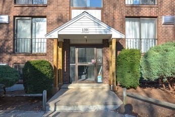 Franklin, Massachusetts 02038, United States, 2 Bedrooms Bedrooms, ,1 BathroomBathrooms,Residential,Active,115760 Franklin, Massachusetts 02038, United States, 2 Bedrooms Bedrooms, ,1 BathroomBathrooms,Residential,Active,115760