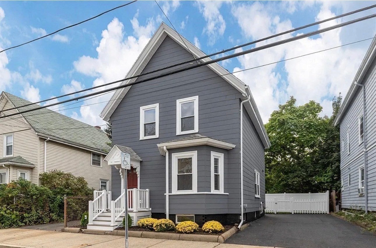 10 Williams Ave