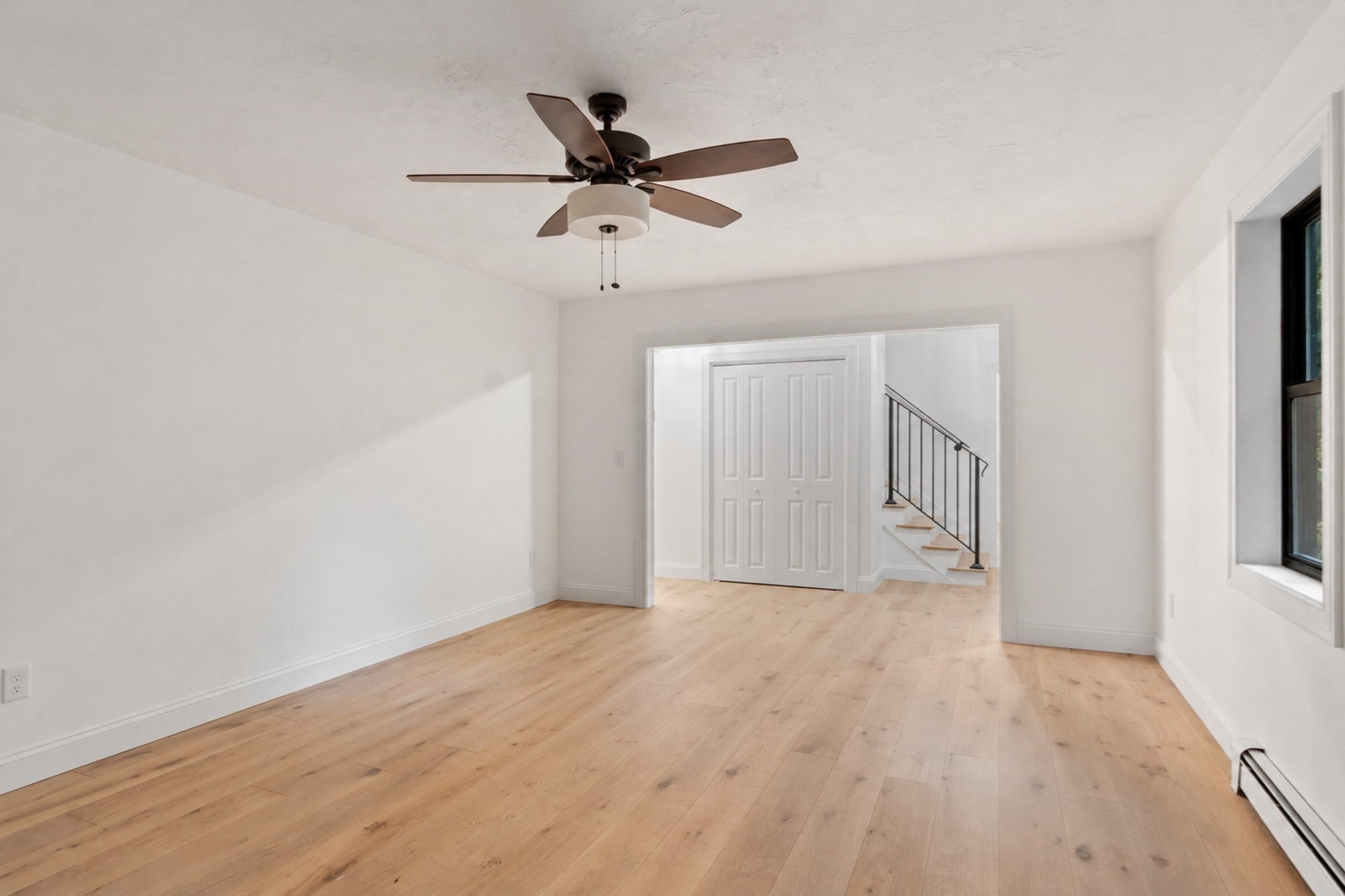 16 E Applewood Dr, Charlton, MA, 16 E Applewood Dr, Charlton, MA Photo #16