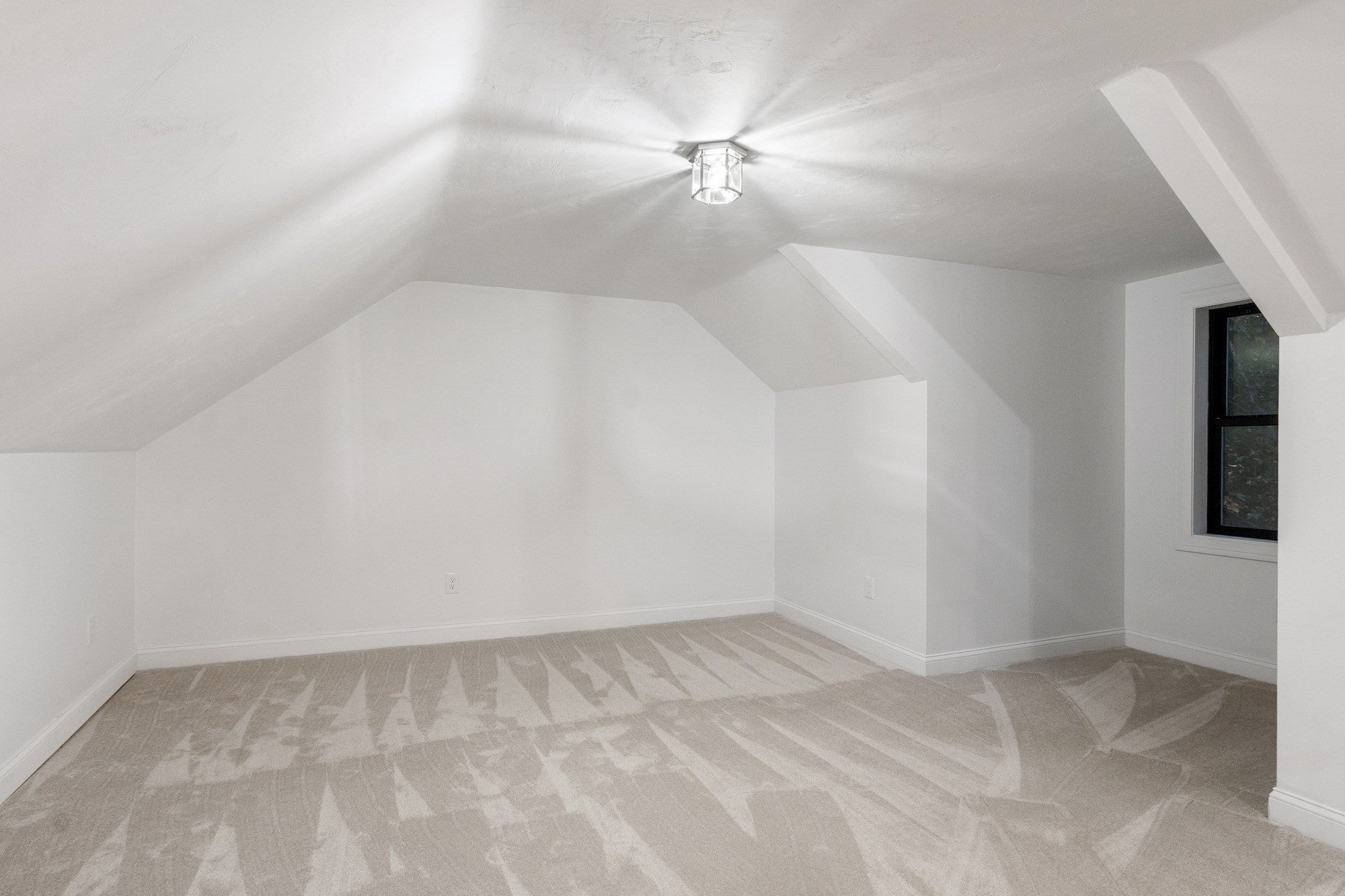 16 E Applewood Dr, Charlton, MA, 16 E Applewood Dr, Charlton, MA Photo #34