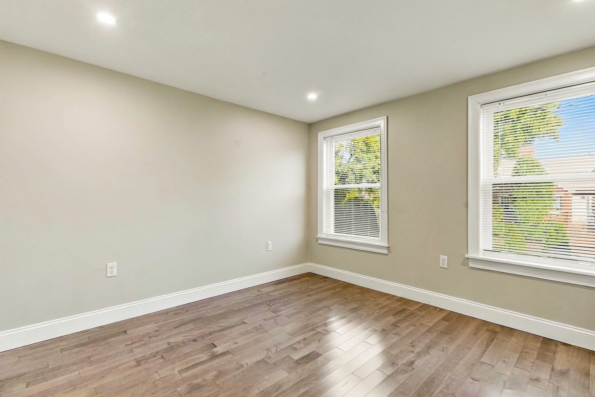 47 Rosedale Rd, Watertown, MA Photo #28
