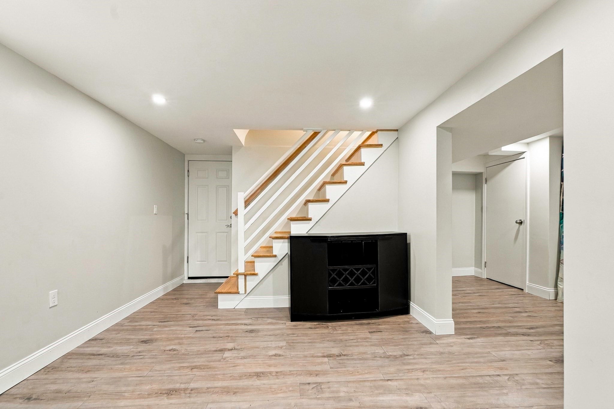 47 Rosedale Rd, Watertown, MA Photo #33