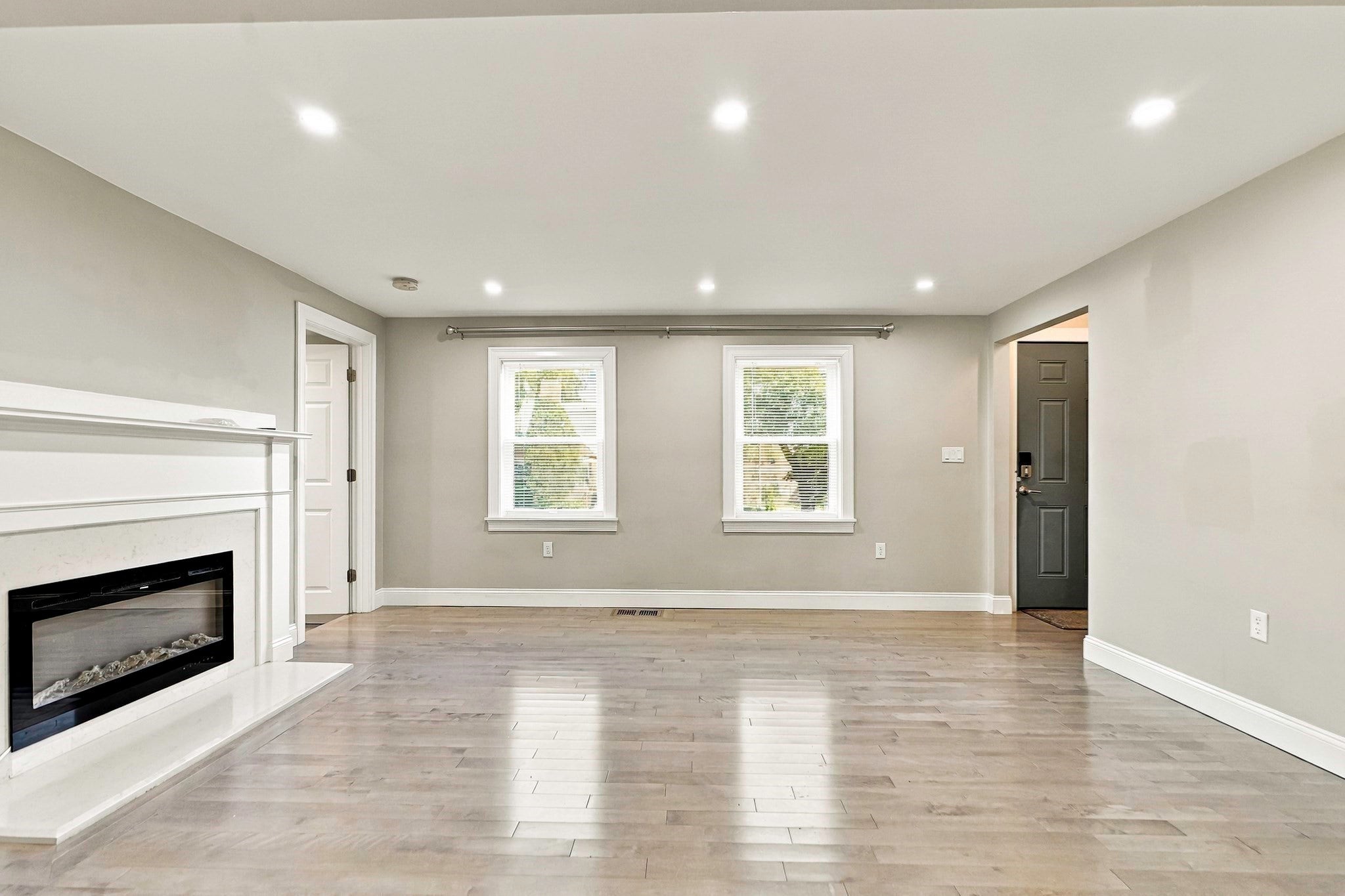 47 Rosedale Rd, Watertown, MA Photo #9