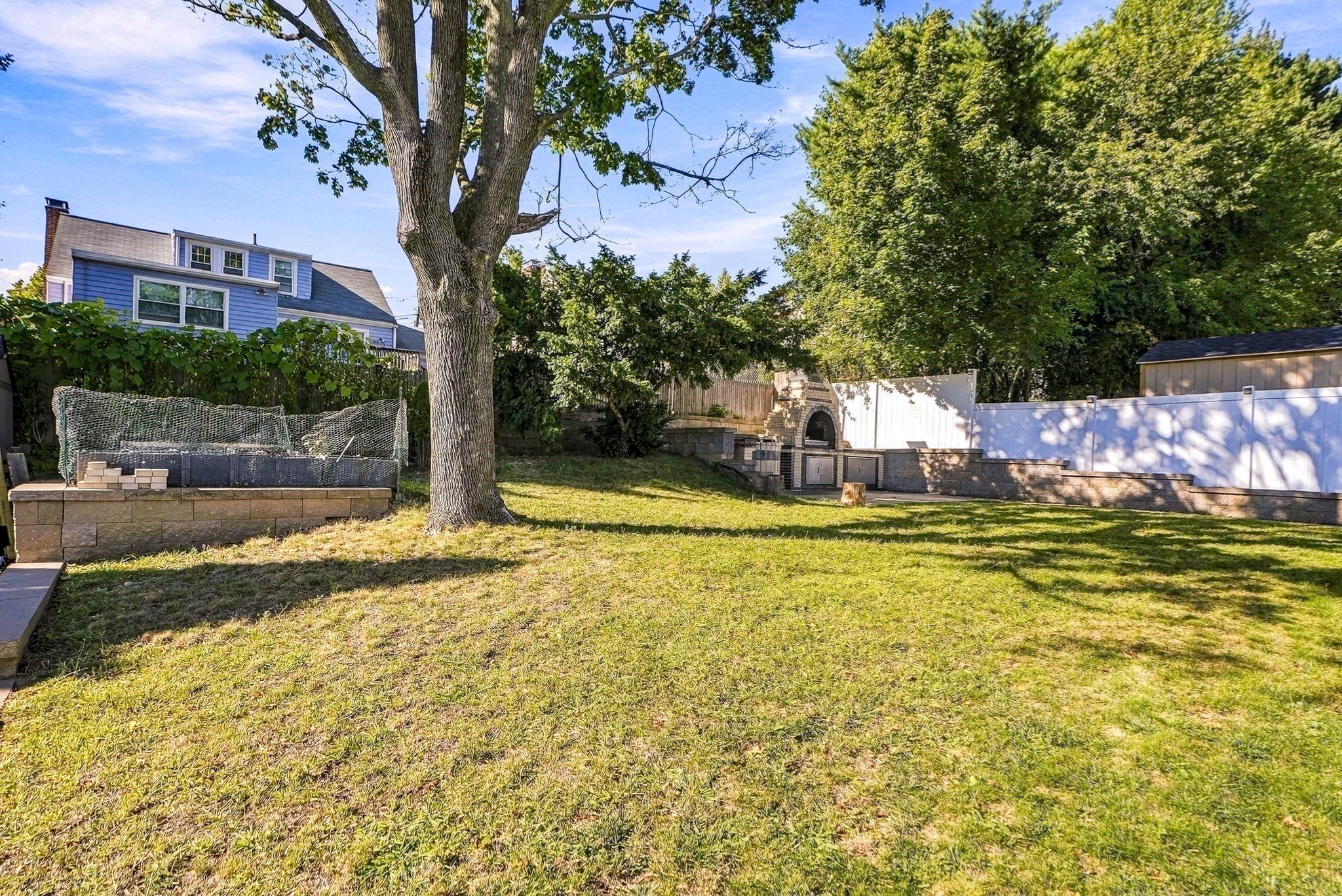 47 Rosedale Rd, Watertown, MA Photo #40