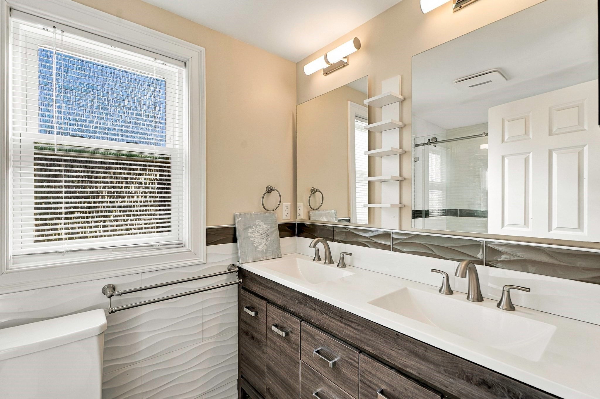 47 Rosedale Rd, Watertown, MA Photo #23
