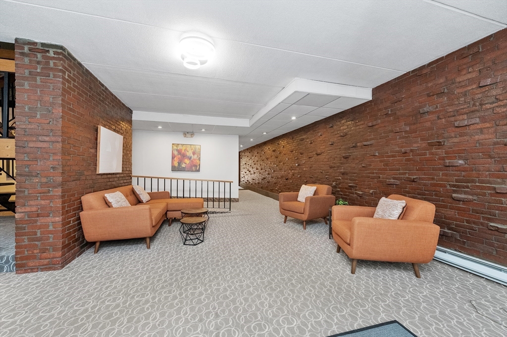146 Marble St 404