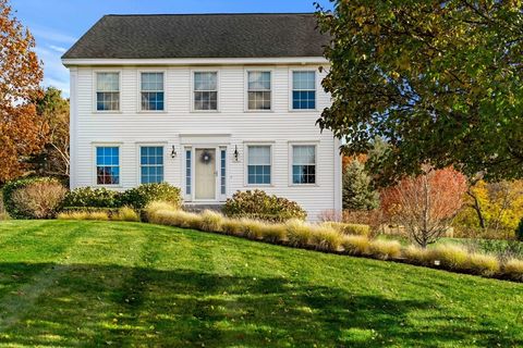 4 Fairway Drive Groveland MA 01834