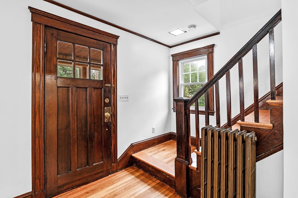 33 Intervale Ave