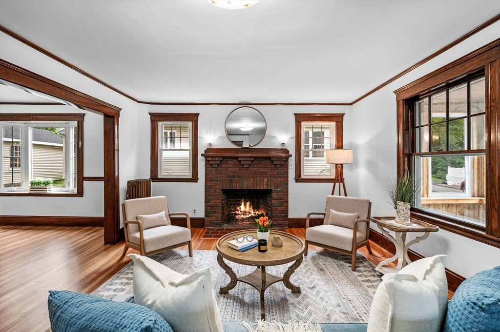 33 Intervale Ave