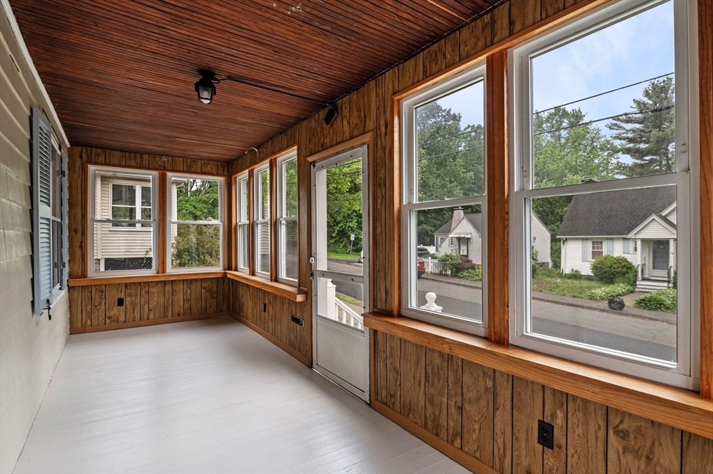 33 Intervale Ave