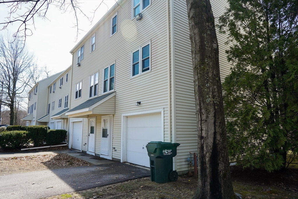 29 Towle Dr 29