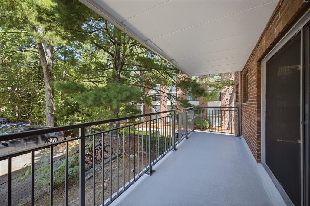 995 Massachusetts Ave #206, Arlington, MA Photo #7