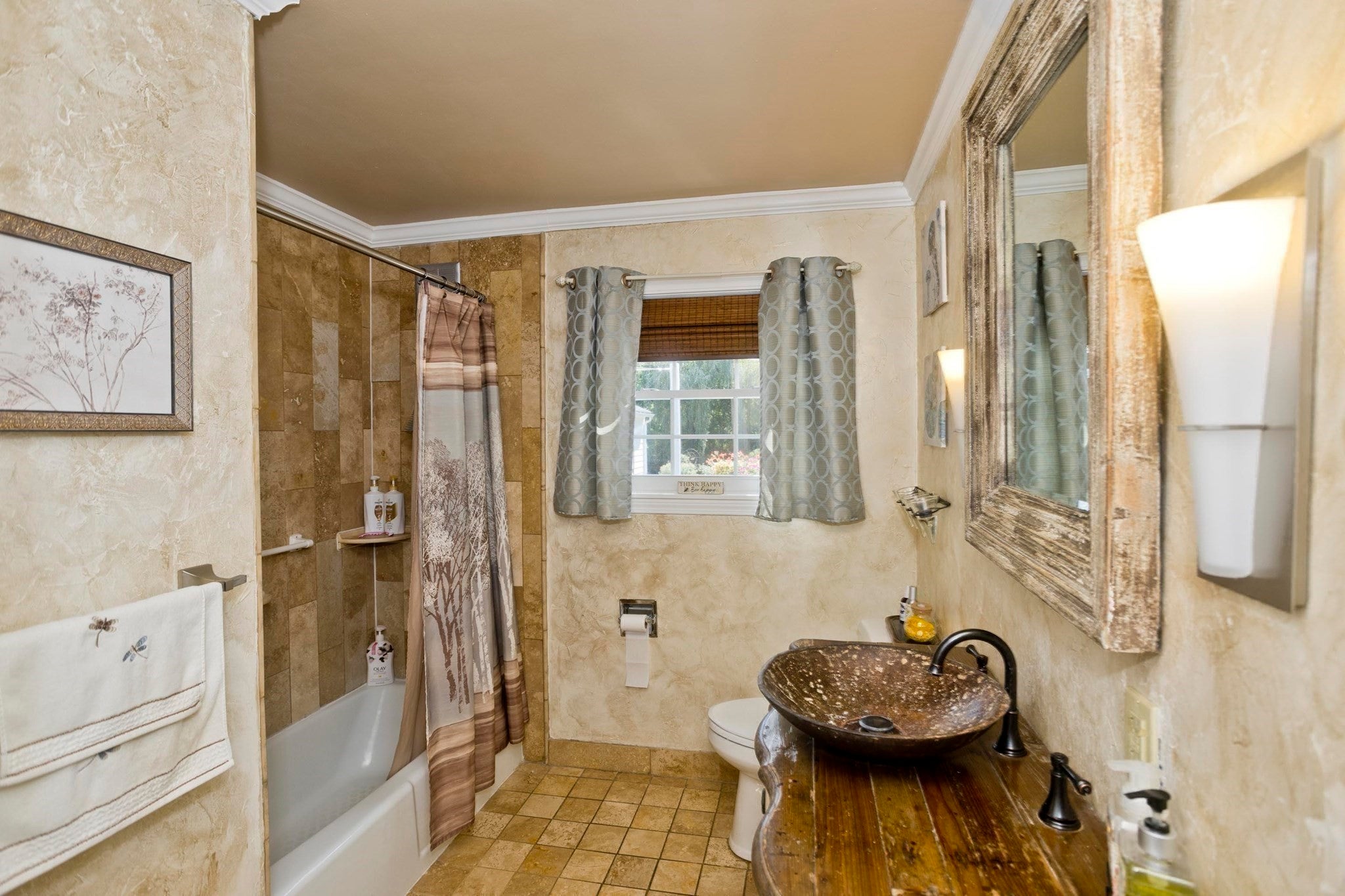 65 Beauchamp Terrace, Chicopee, MA Photo #16
