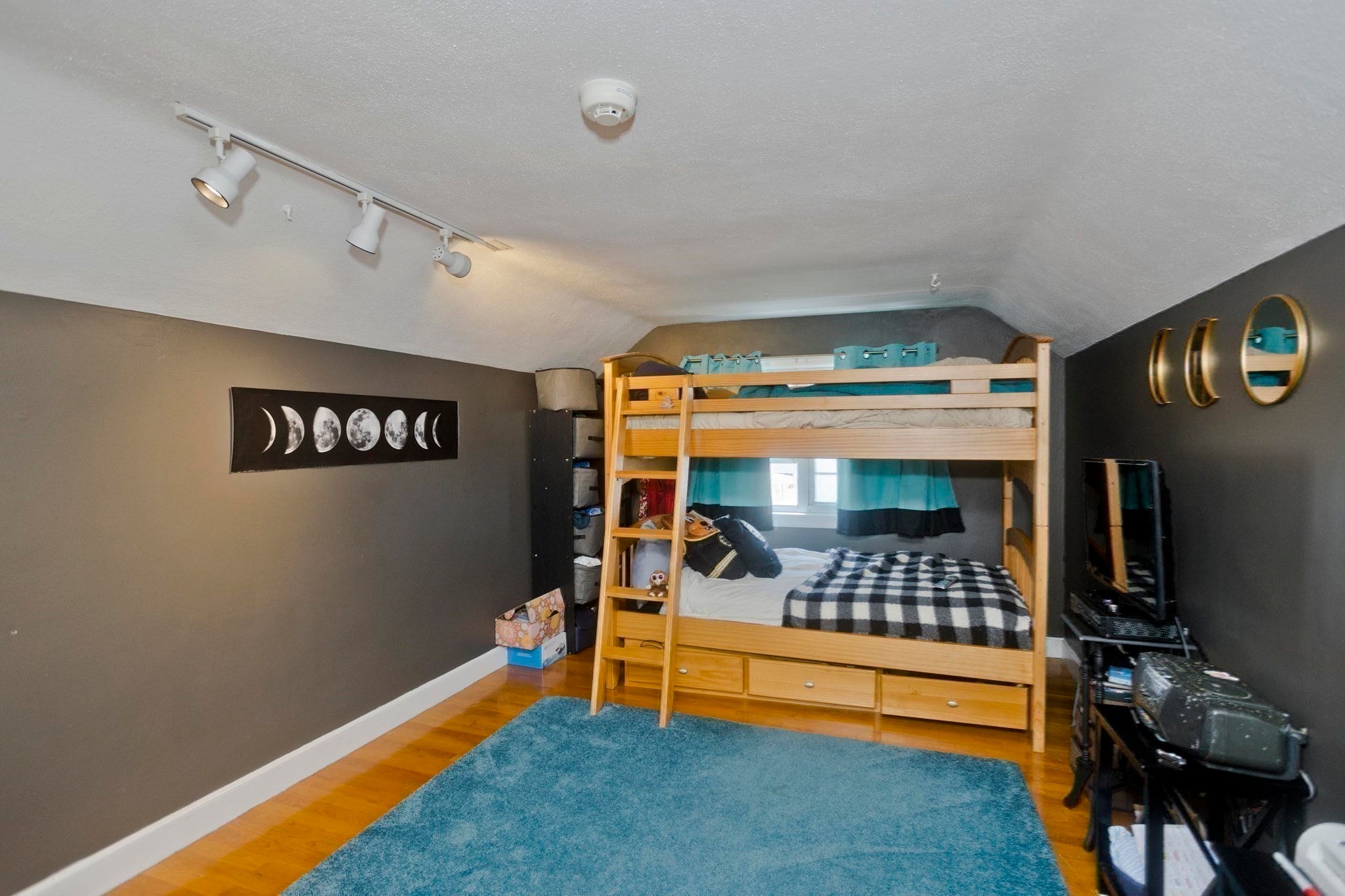 65 Beauchamp Terrace, Chicopee, MA Photo #18