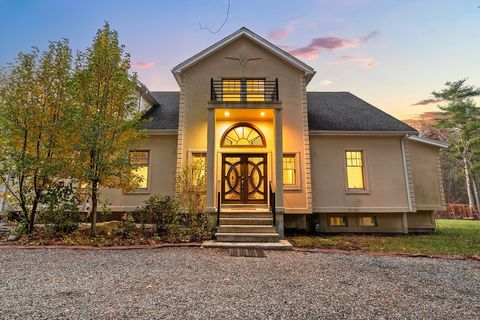 Photo of 676 Franklin St, Duxbury, MA 02332 (MLS # 73456042)