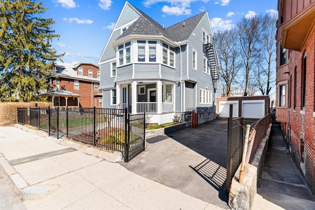 7 Waumbeck St #3, Boston, MA Photo #7
