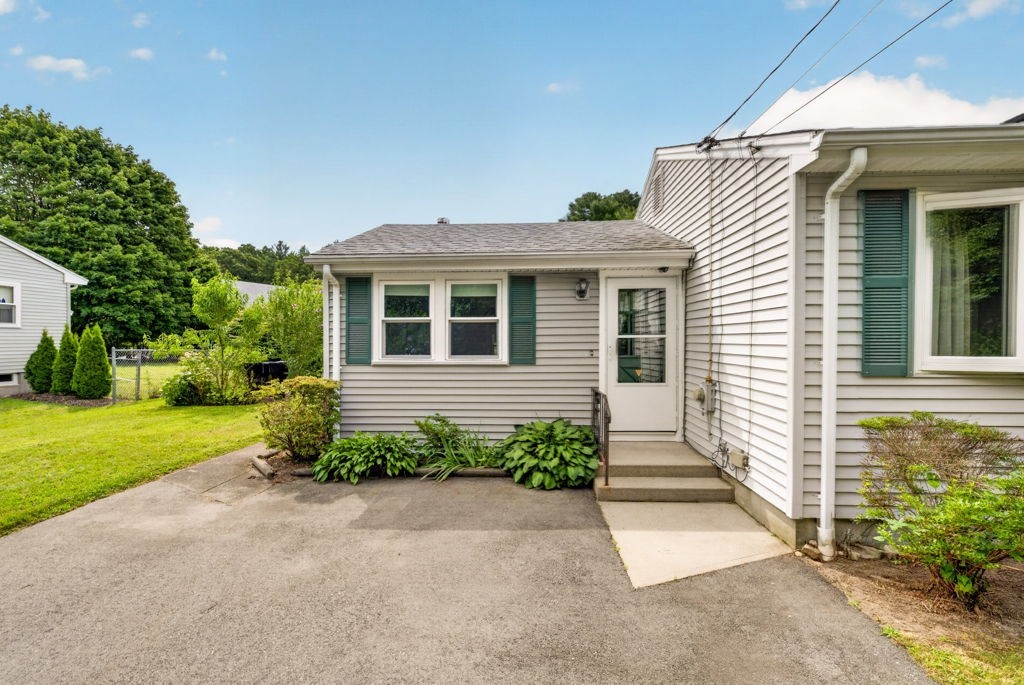 330 Cross Rd.