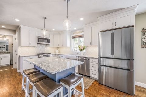 51 Woodside Avenue Rutland MA 01543
