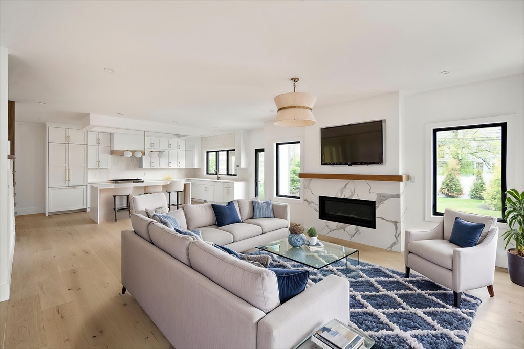 228 Auburn St 228