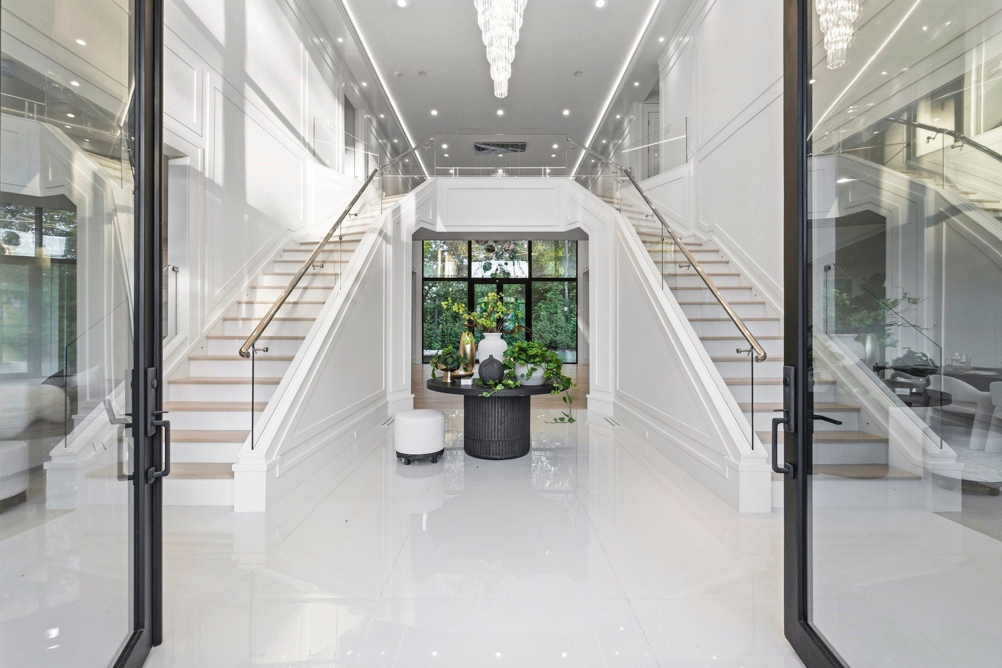 33 Sears Rd