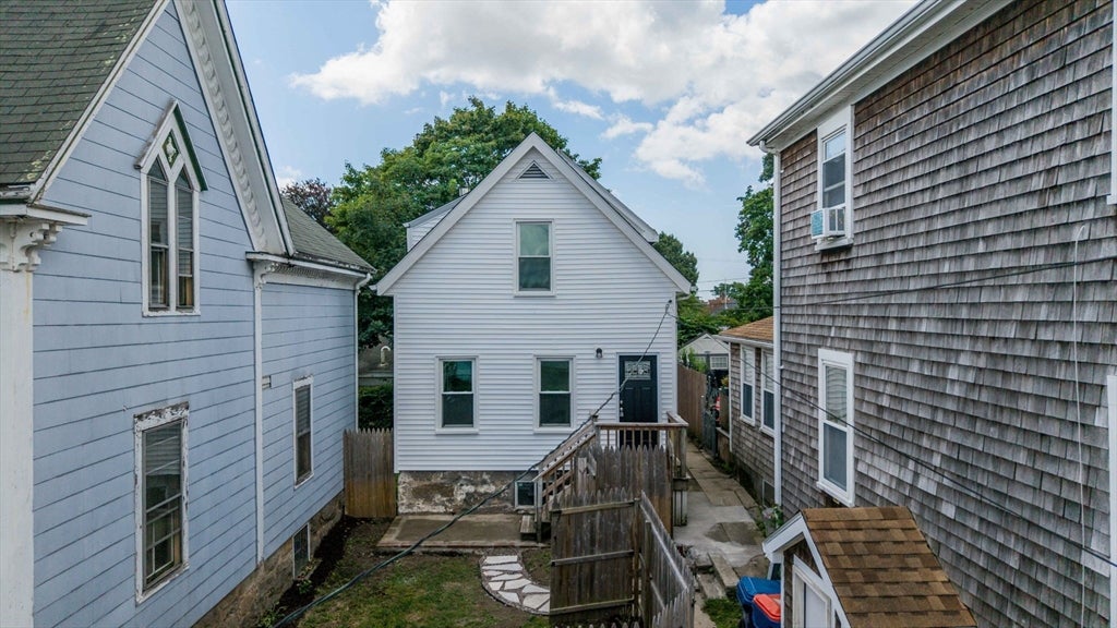174 1/2 Grinnell ST, New Bedford, MA, 174 1/2 Grinnell ST, New Bedford, MA Photo #2